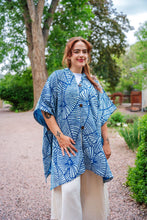 The Wayfarer's Poncho (Unisex)